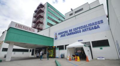 El Hospital de especialidades José Carrasco Arteaga del IESS en Cuenca atiende casos de coronavirus, el 4 de abril. 