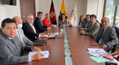 El Pleno del Consejo de la Judicatura mantuvo una reunión de trabajo con el Dr. Homero López, presidente de la Federación de Notarios, el 16 de marzo.