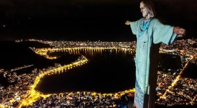 Vista aérea del Cristo Redentor, en Río de Janeiro, el 12 de abril de 2020.