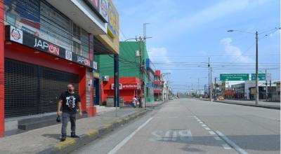 La mayoría de locales comerciales en Guayaquil, que no son de sectores esenciales, permanece cerrados desde el 16 de marzo de 2020. 