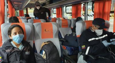 Personal de Celec fue trasladado a sus lugares de trabajo a través de buses de la Federación Nacional de Transporte Escolar e Institucional del Ecuador el pasado 29 de abril.