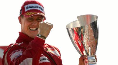 Michael Schumacher, de Ferrari, celebrando una de sus victorias.