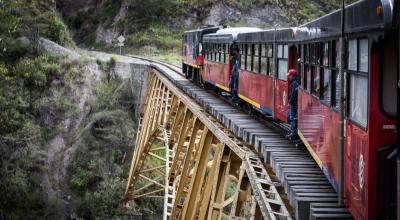 Imagen del 10 de abril de 2015 de un tramo del recorrido llamado Tren de la LIbertad, de Ferrocarriles del Ecuador.