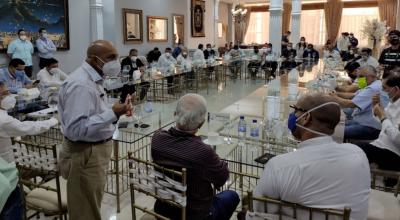 El viceministro de Salud, Xavier Solórzano, durante una reunión con las autoridades de Manabí , en Portoviejo, el 10 de junio de 2020.