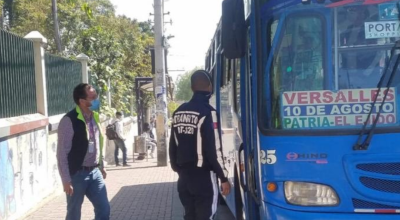 Un bus de transporte urbano de Quito el pasado 11 de junio de 2020.