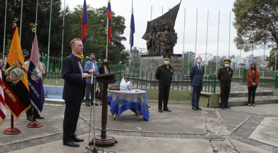 El embajador de Estados Unidos en Ecuador, Mike Fitzpatrick, durante la entrega de donaciones este 2 de julio de 2020.