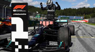 El finlandés Valtteri Bottas celebra su victoria en el Gran Premio de Austria, este domingo 5 de julio de 2020.