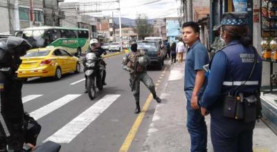 Autoridades realizan un operativo de control en el cantón Rumiñahui, el 10 de julio de 2020.