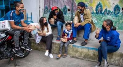Imagen de referencia: Un grupo de refugiados que perdieron su hogar por la crisis desatada por la pandemia y se encuentran en los albergues apoyados por ACNUR, en Ecuador.