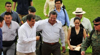 El expresidente Rafael Correa junto al exprefecto del Guayas, Jimmy Jairala, en un evento público en Naranjito, el 25 de septiembre de 2012.