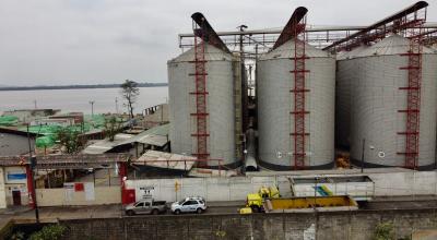 Fachada de la terminal portuaria de la empresa Ecuatoriana de Granos (Ecuagran S.A.), en Guayaquil, el 10 de septiembre de 2020.