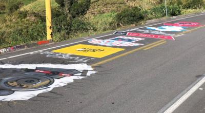 Las imágenes que se pintaron en la vía Julio Andrade el Carmelo, frente a la casa de los papás de Richard Carapaz.