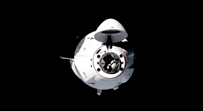 Nave espacial SpaceX Crew Dragon llegando a la EEI.