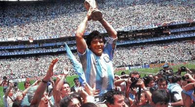 Diego Maradona entró en la historia del fútbol, tras coronarse campeón mundial en México 1986.