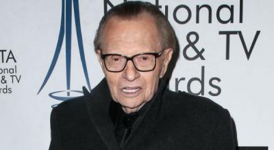 Larry King, importante presentador de la televisión norteamericana, cumplió 87 años en noviembre de 2020.