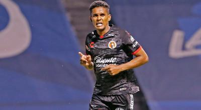 Fidel Martínez de Tijuana celebra su gol ante Puebla, por el torneo mexicano, el 22 de enero de 2021.