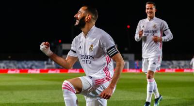 El delantero Karim Benzema festeja el primer gol del Real Madrid ante el FC Barcelona, el sábado 10 de abril de 2021.