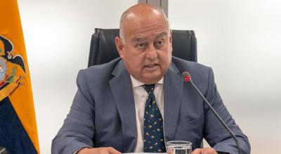 El ministro de Finanzas, Mauricio Pozo, en una rueda de prensa en Quito, el 21 de mayo de 2021. 