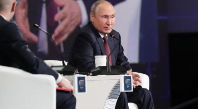 El presidente ruso, Vladimir Putin, elogió las cualidades de la vacuna rusa Sputnik V, durante su intervención en el Foro Económico Internacional de San Petersburgo.