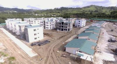 Vista panorámica de la construcción por parte del Gobierno del  Conjunto Habitacional El Coral, en la provincia de Esmeraldas, en febrero de 2020.