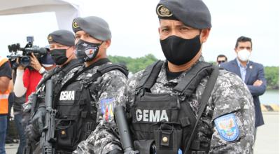 Miembros de la Policía Nacional en un evento en Guayaquil, el 14 de mayo de 2021. 