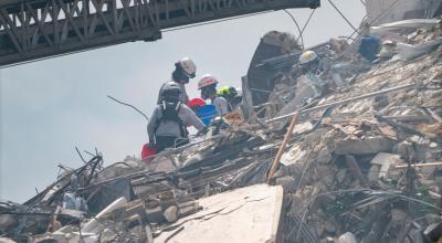 Rescatistas continúan con las tareas de búsqueda de sobrevivientes en el edificio colapsado en Miami.