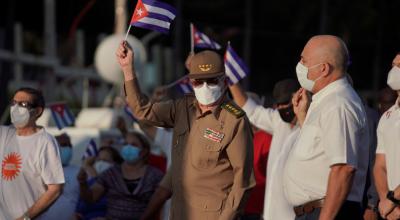 El expresidente de Cuba y primer secretario del Partido Comunista, Raúl Castro, participa en un mitin en La Habana, Cuba. 17 de julio de 2021.