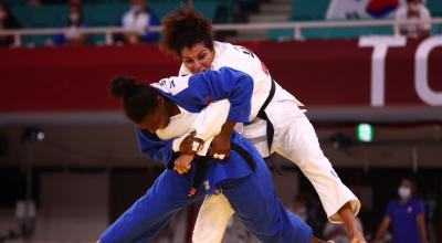 Vanessa Chalá en su combate frente a Anastasiya Turchyn en los 78kg. del judo, en los Juegos Olímpicos el miércoles 28 de julio de 2021.