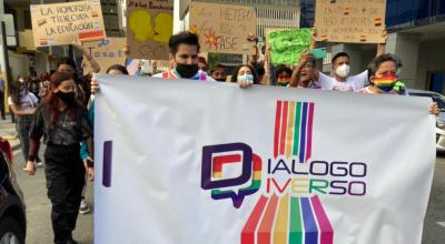 Personas de la comunidad Lgtbi en una marcha del Orgullo Gay, el 28 de junio de 2021.
