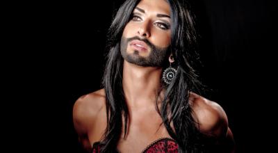 Conchita Wurst, personaje creado por el cantante Thomas Neuwirth. Triunfador del Festival de Eurovisión, en 2014.