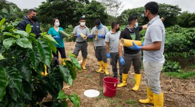 Agricultores de Galápagos recibieron capacitación para combatir a las especies introducidas