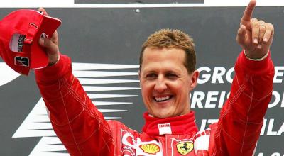 Michael Schumacher celebra en el Gran Premio de Hockenheim, en Alemania, el 30 de julio 2006.