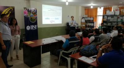 Deudores en un taller para conocer una de las tantas reestructuraciones de deudas del Banco Nacional de Fomento, en 2017.