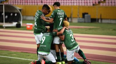 Los jugadores de Orense celebran uno de los goles convertidos en la Copa Libertadores Sub 20, el 7 de febrero de 2022.