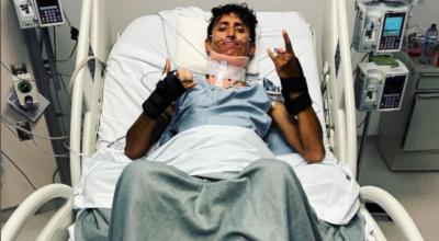 Egan Bernal se rompió más de 20 huesos en el accidente que sufrió en Cundinamarca el 24 de enero de 2022, pero ya fue dado de alta el 6 de febrero y continuará la rehabilitación en una casa temporal.