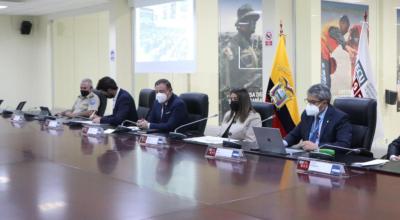 Funcionarios del COE durante una rueda de prensa, el 24 de febrero de 2022,