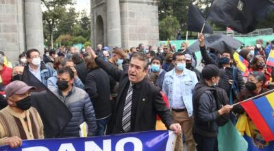 Un grupo de personas marcharon por las calles del centro norte de Quito, el 15 de marzo de 2022, en contra de las amnistías.