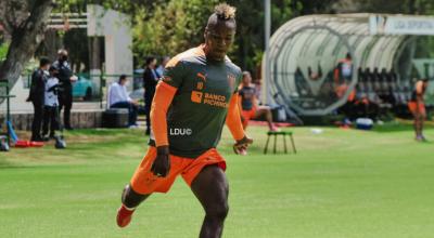 Jhojan Julio, entrenando con Liga de Quito, en Pomasqui, el 10 de enero de 2022. 