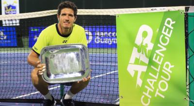 Emilio Gómez, después de la final del Challenger de Salinas, el 9 de abril de 2022.