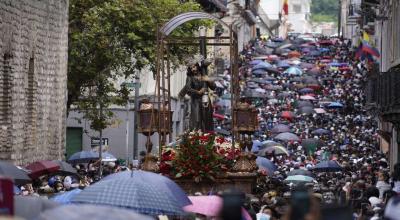 La multitudinaria procesión de Viernes Santo, Jesús del Gran Poder, recorrió las calles del Centro Histórico de Quito, el 15 de abril de 2022.