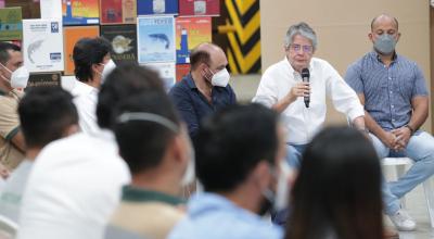 El presidente Guillermo Lasso en un encuentro con emprendedores, en Machala, el 23 de febrero de 2022.