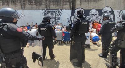Policías retoman el control al interior de la cárcel de Santo Domingo, el 9 de mayo de 2022.
