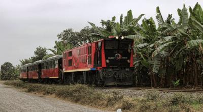 Tren de Ferrocarriles del Ecuador cuando estaba operativo, en 2013