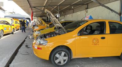 Taller de instalación de sistema GLP para taxis. Guayaquil, 31 de mayo de 2022.