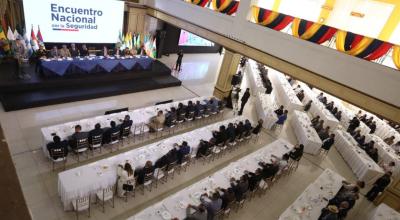 El presidente Guillermo Lasso se reunió con alcaldes, prefectos y gobernadores para analizar la inseguridad, el 6 de junio de 2022, en Quito.