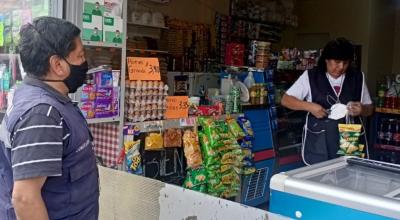 Una tienda que vende huevos, en Calderón, el 24 de junio de 2022.