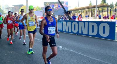 El marchista ecuatoriano, Daniel Pintado, durante la prueba de 35 kilómetros marcha en el Mundial de Atletismo, el 24 de julio de 2022.