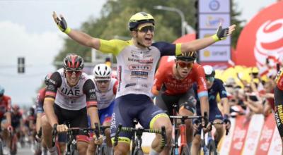 Gerben Thijssen, en la meta de la Etapa 2 del Tour de Polonia, el 31 de julio de 2022.