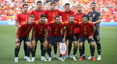 La selección de España, antes de un partido ante República Checa, el 12 de julio de 2022.