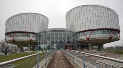Vista exterior del edificio del Tribunal Europeo de Derechos Humanos (TEDH) en Estrasburgo, Francia, al cual dejó de pertenecer Rusia, desde el 16 de septiembre de 2022.